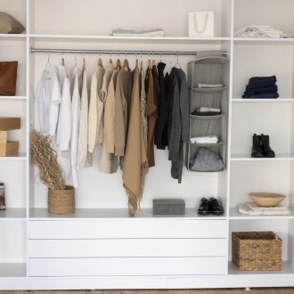 <img alt="" src="/images/w/a/r/d/r/wardrobe-renovation-concept-000d88ca.jpeg" />